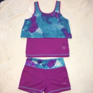 Dri-fit complete outfit with shorts and and shirt